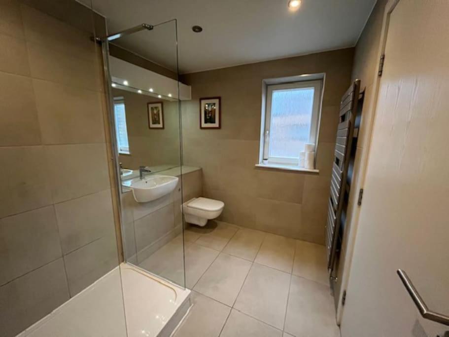 Gorgeous 3 Bed House Free Parking & Garden Édimbourg